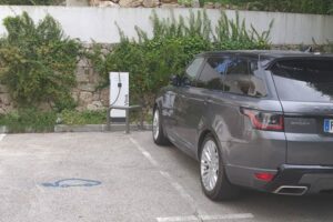 photo-bornes-recharge-eurovolt-02