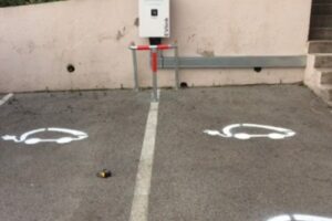 photo-bornes-recharge-eurovolt-03